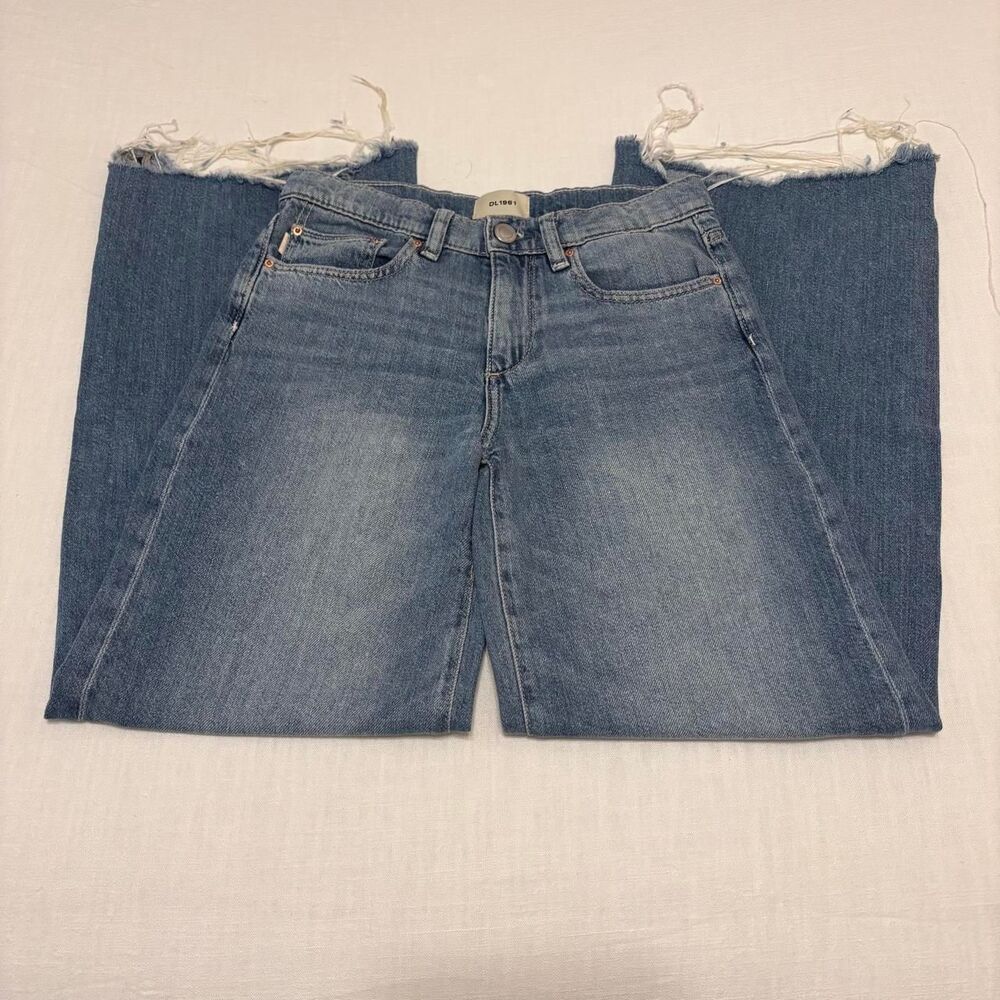 Dl1961 Women's Blue and Navy Jeans